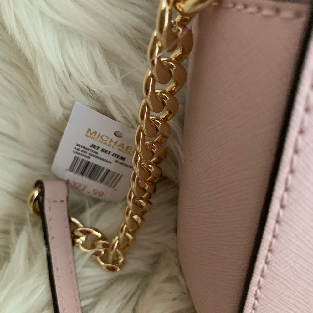 MICHAEL KORS CROSSBODY & WRISTLET. NWT. “B… - Picture 10 of 16